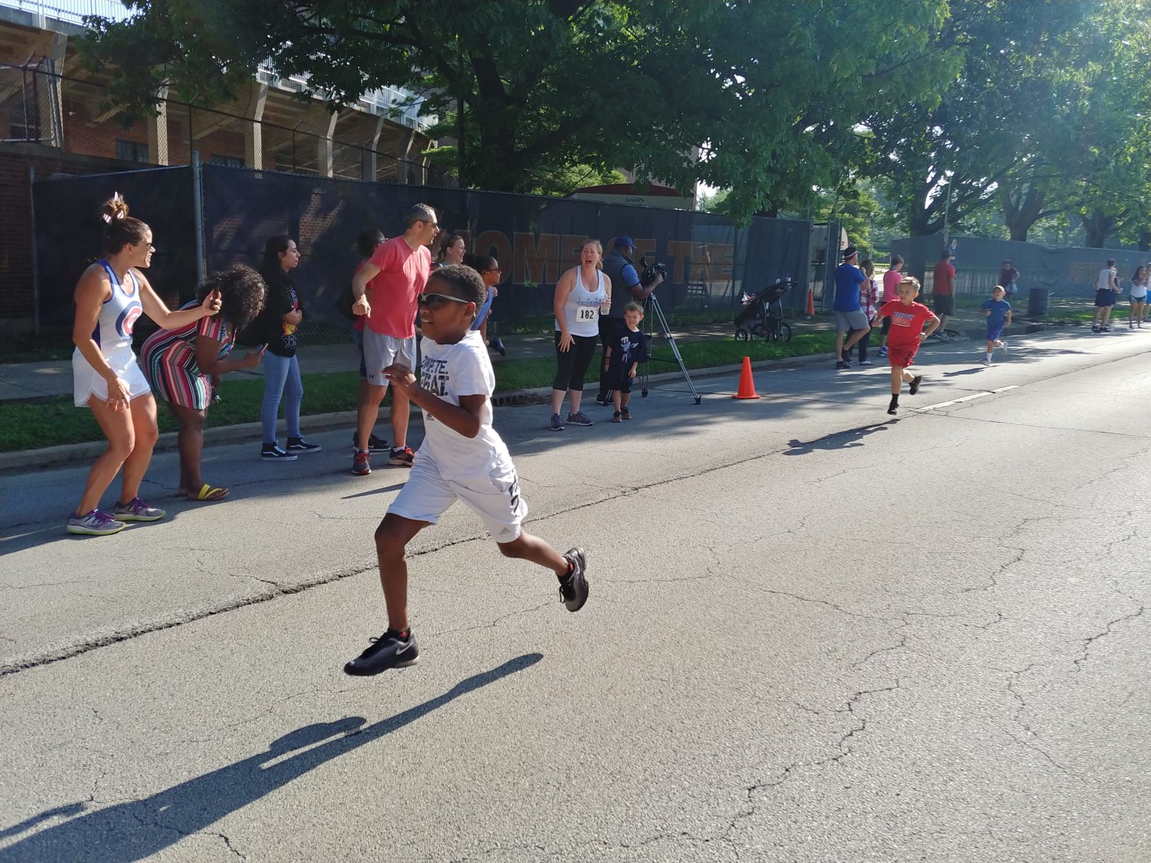 0705 loca youth run runner.jpg